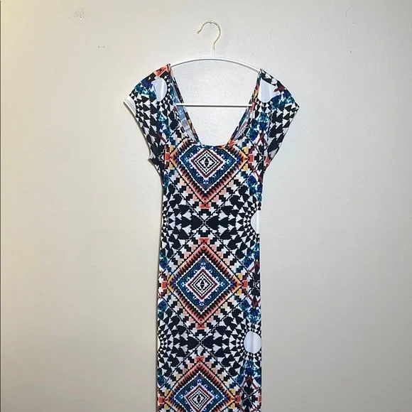 5/$25 BUNDLE Charlotte Russe Multicolor Geometric Maxi Dress - Picture 1 of 9